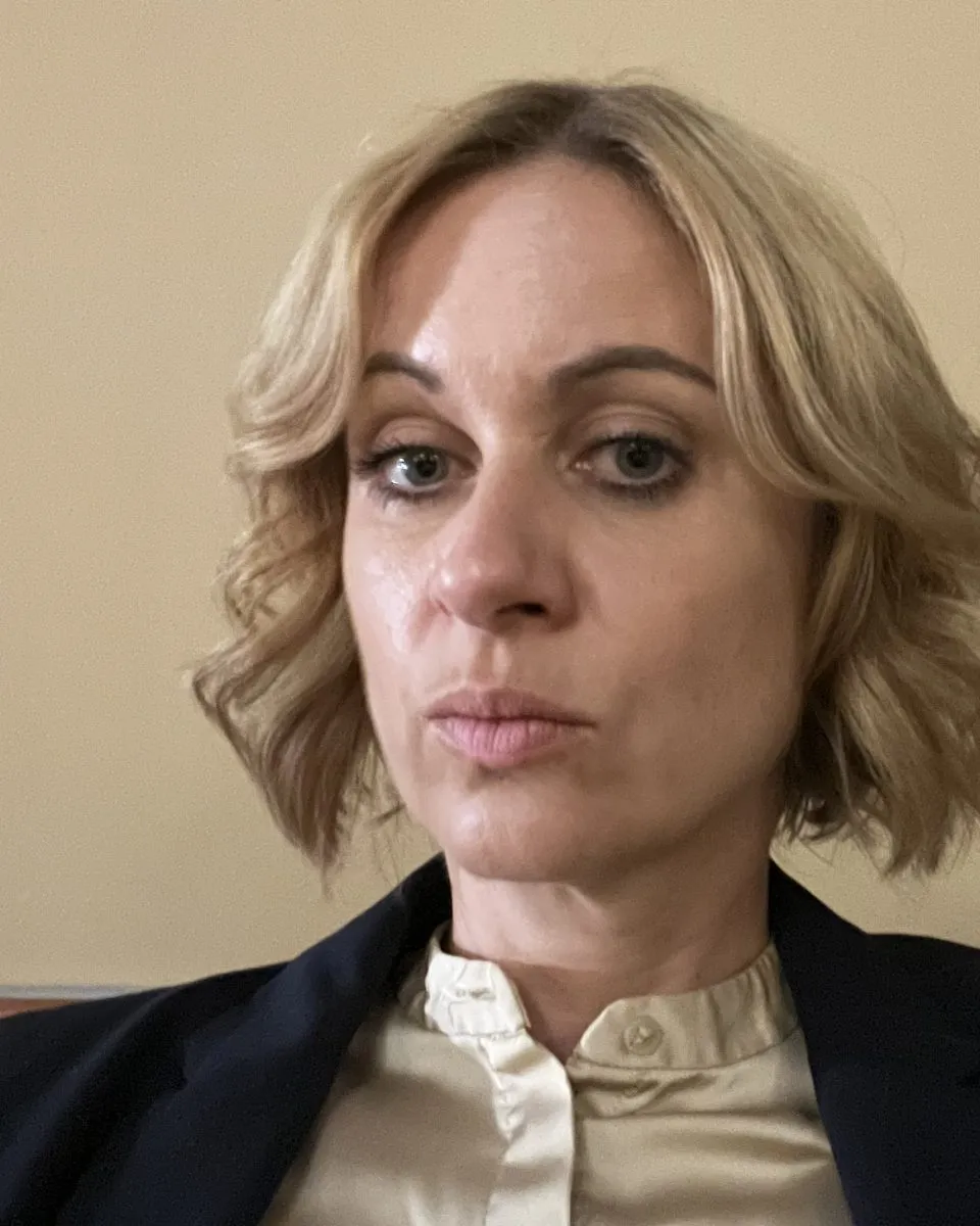 Nadine Kugler als Dr. Sandra Voigt, Gerichtsmedizinerin